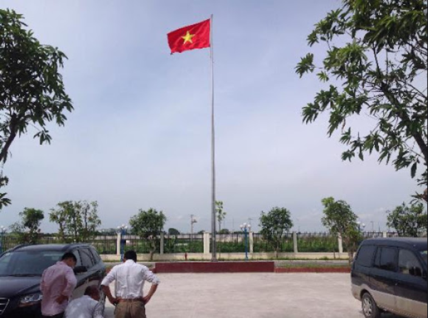cột cờ inox ngoài trời tại Cần Thơ