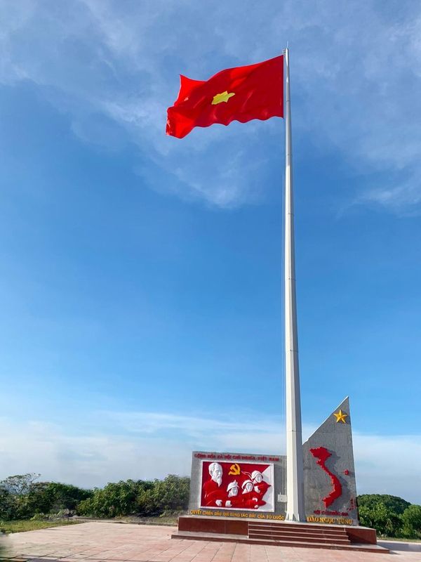 cột cờ tổ quốc 2