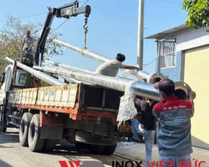 báo giá cột cờ inox ngoài trời 15m