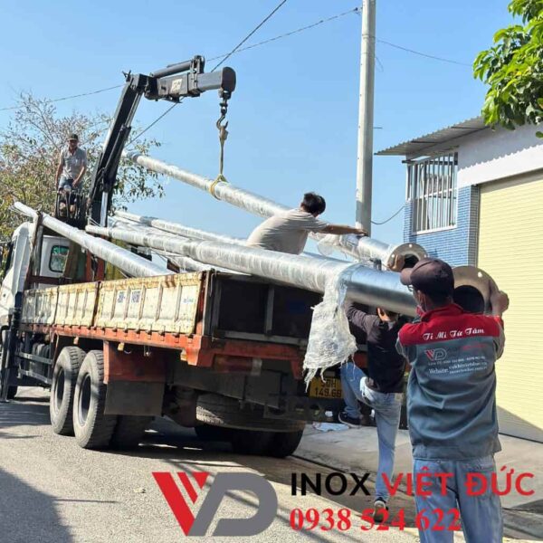 báo giá cột cờ inox ngoài trời 15m