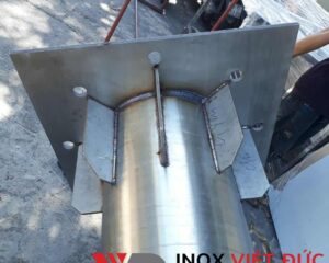cột cờ inox 304 cao 15m ngoài trời