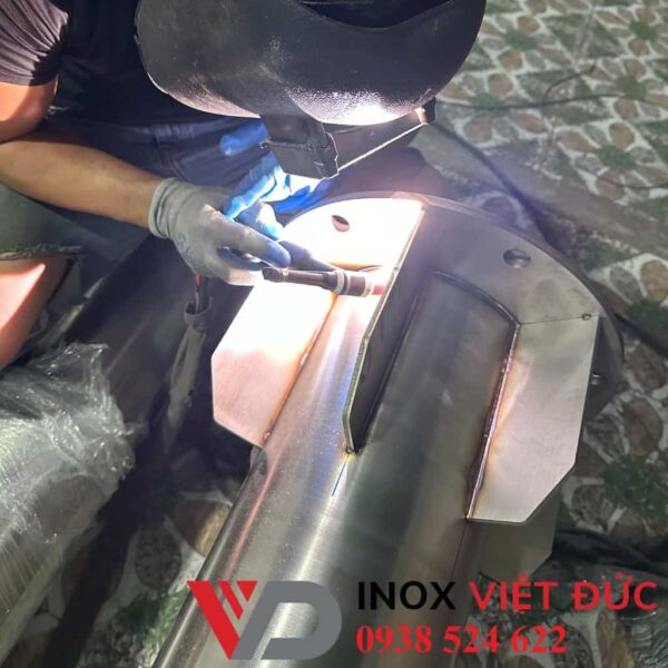 bản mã cột cờ inox 9m ngoài trời