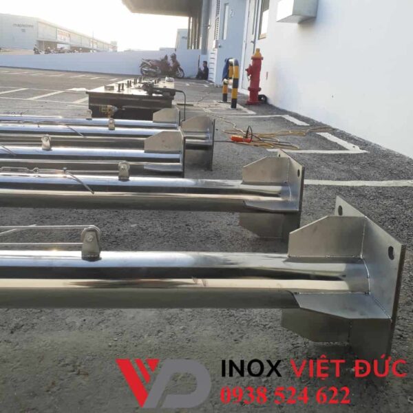 Cột Cờ Inox 7m Ngoài Trời