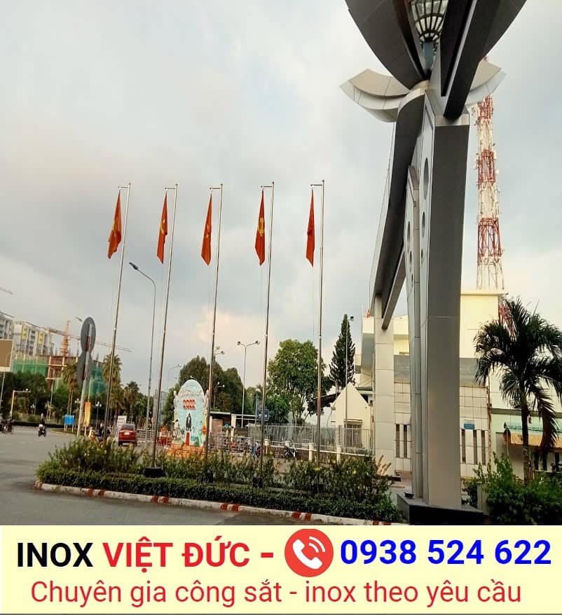 Việt Đức lắp đặt thi công cột cờ công viên ở Tây Ninh