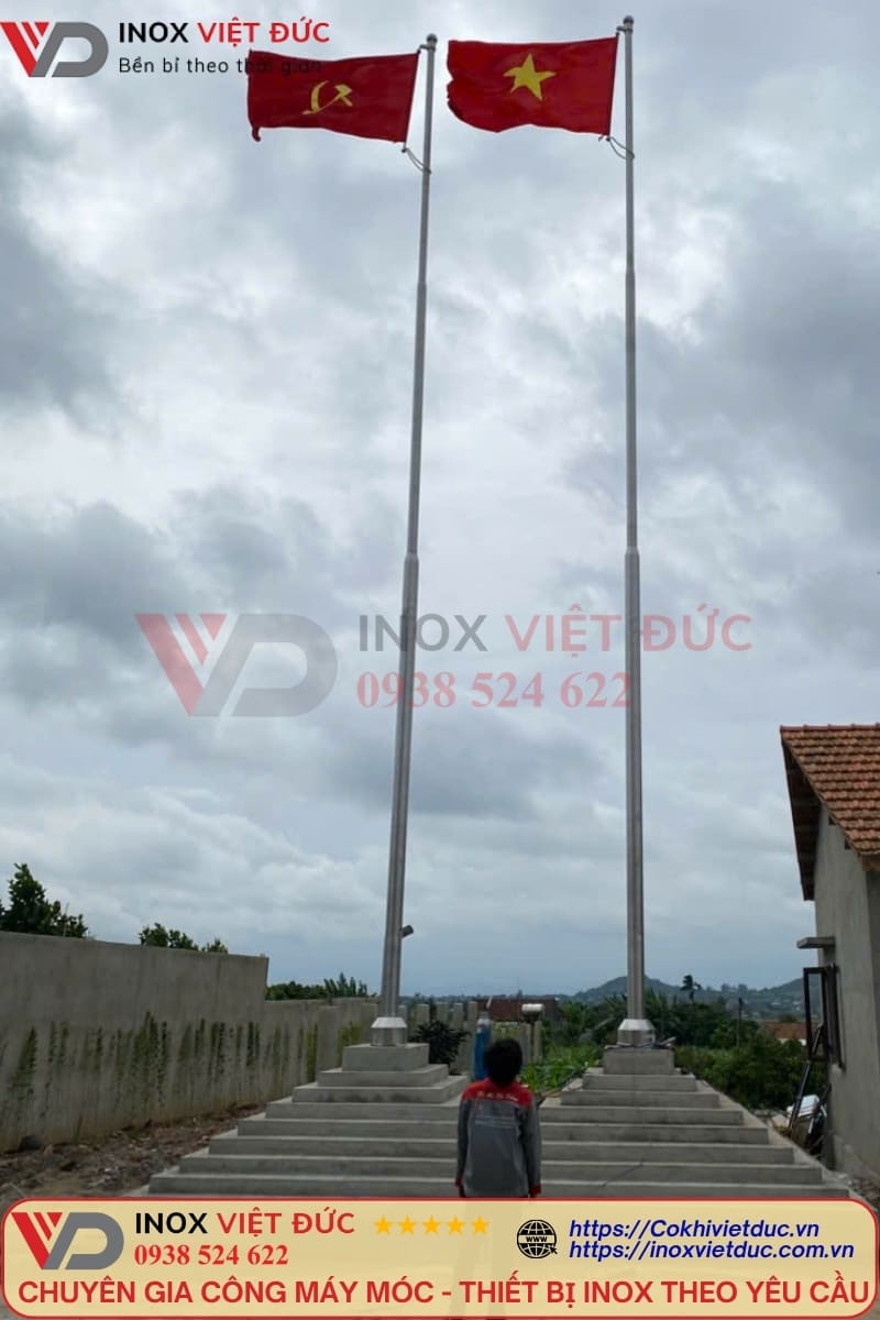 Cột cờ xoay 360