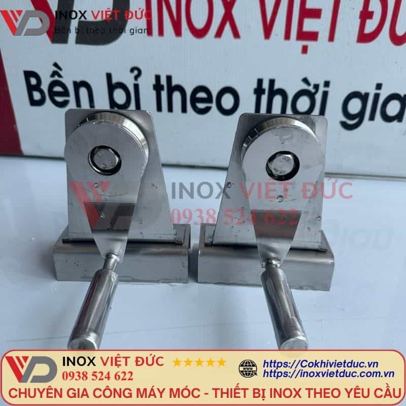 Tay quay cột cờ