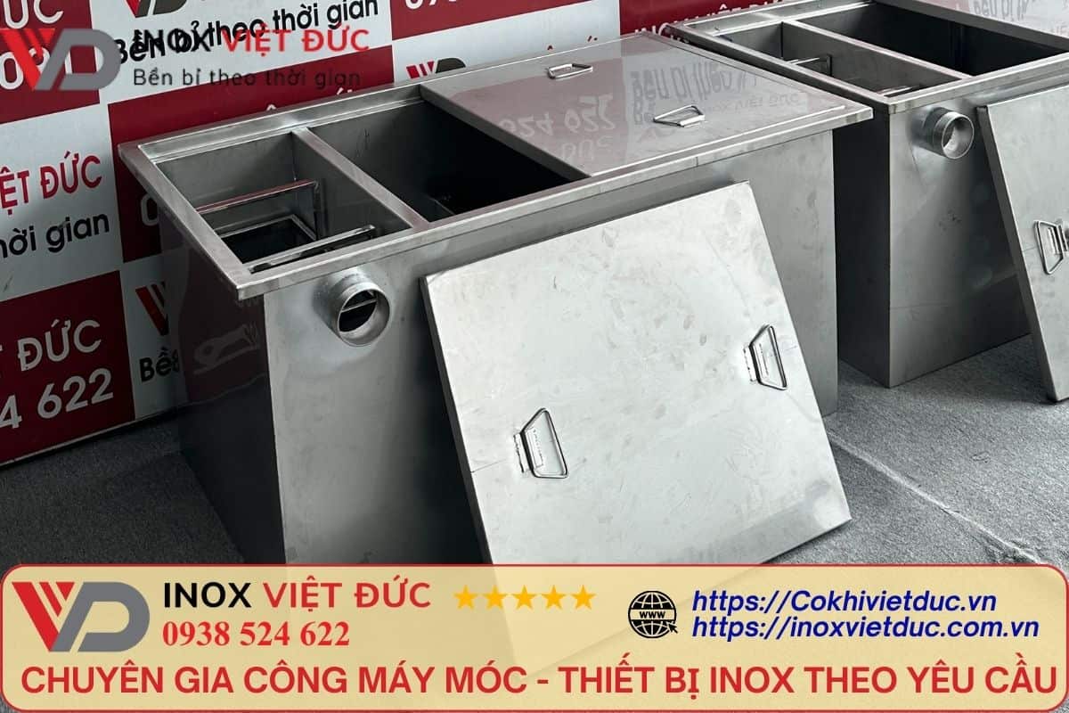 Bể tách mỡ inox 304 công nghiệp dung tích lớn – thiết kế 3 đến 5 ngăn tách dầu mỡ hiệu quả cho nhà máy, bếp ăn tập thể và khu chế biến thực phẩm.