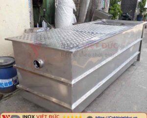 Bể tách mỡ chung cư 19000L inox 304 thiết kế âm sàn, trang bị đa ngăn xử lý để tách mỡ, giữ rác và lắng bùn cho hệ thống thoát nước quy mô lớn.