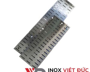 Thoát sàn inox kích thước lớn gia công theo yêu cầu cho hệ thống thu nước công nghiệp
