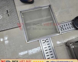 Gia công thoát sàn inox chống mùi theo kích thước và bản vẽ tại xưởng Inox Việt Đức