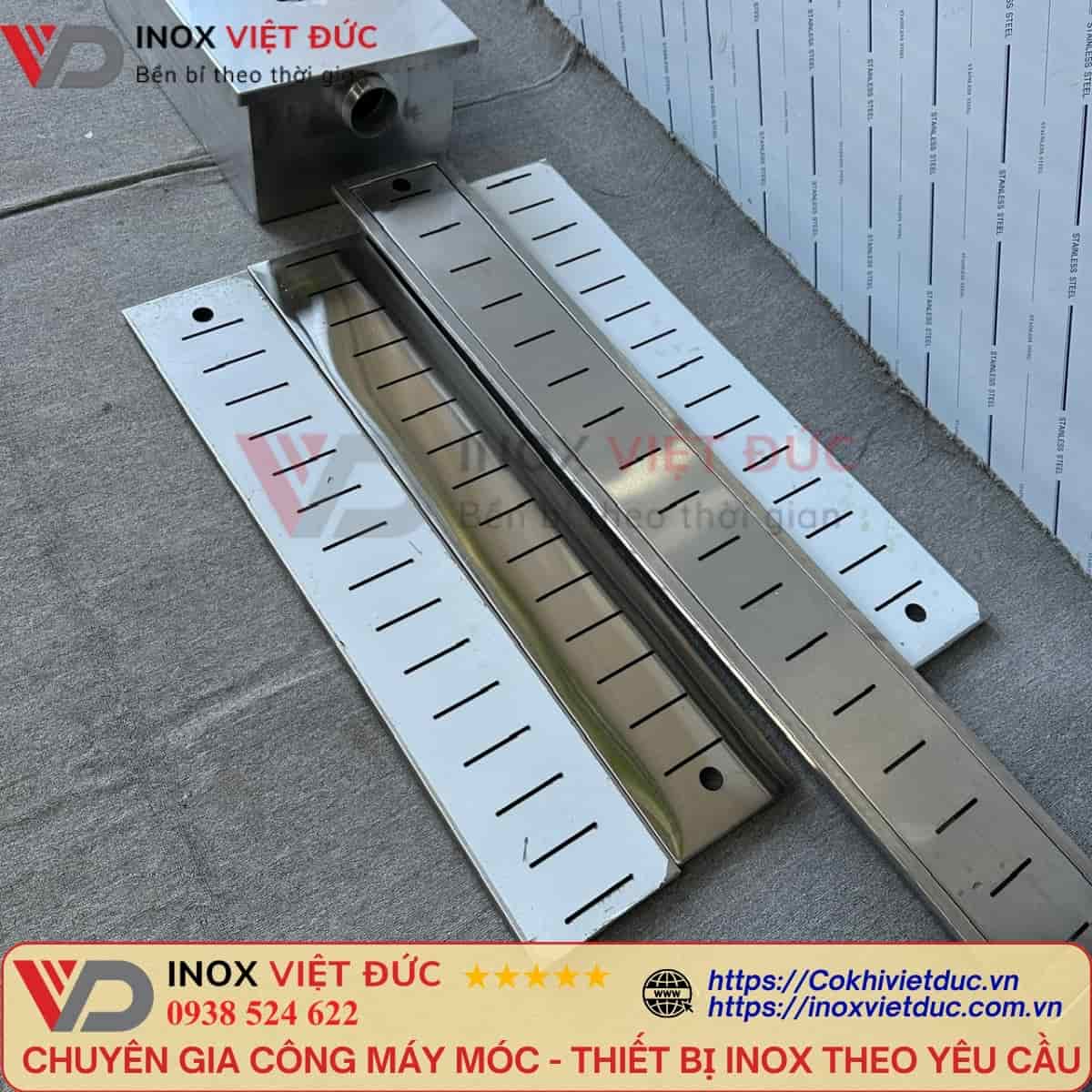 Nắp Rãnh Thoát Sàn Inox Tháo Rời 18 Vỉ thoát sàn bếp công nghiệp dạng nắp rãnh inox tháo rời, dùng che phủ mương thu nước và thuận tiện vệ sinh
